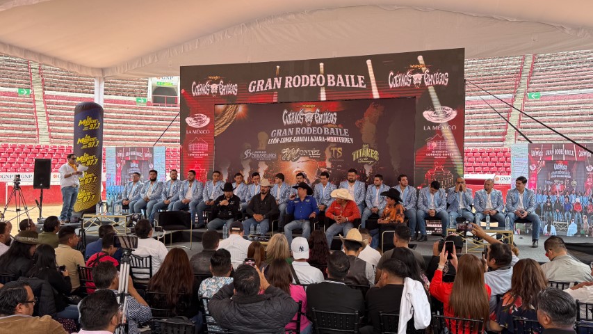 Se presenta en La México la gira “Gran Rodeo Baile Cuernos Chuecos”