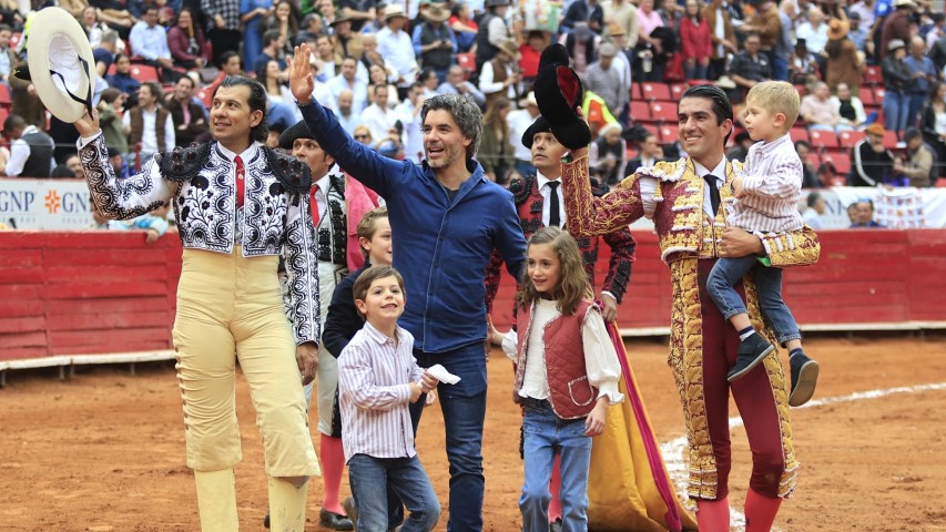 Calita indulta a "Hechicero" de Las Huertas y Andy Cartagena corta una oreja